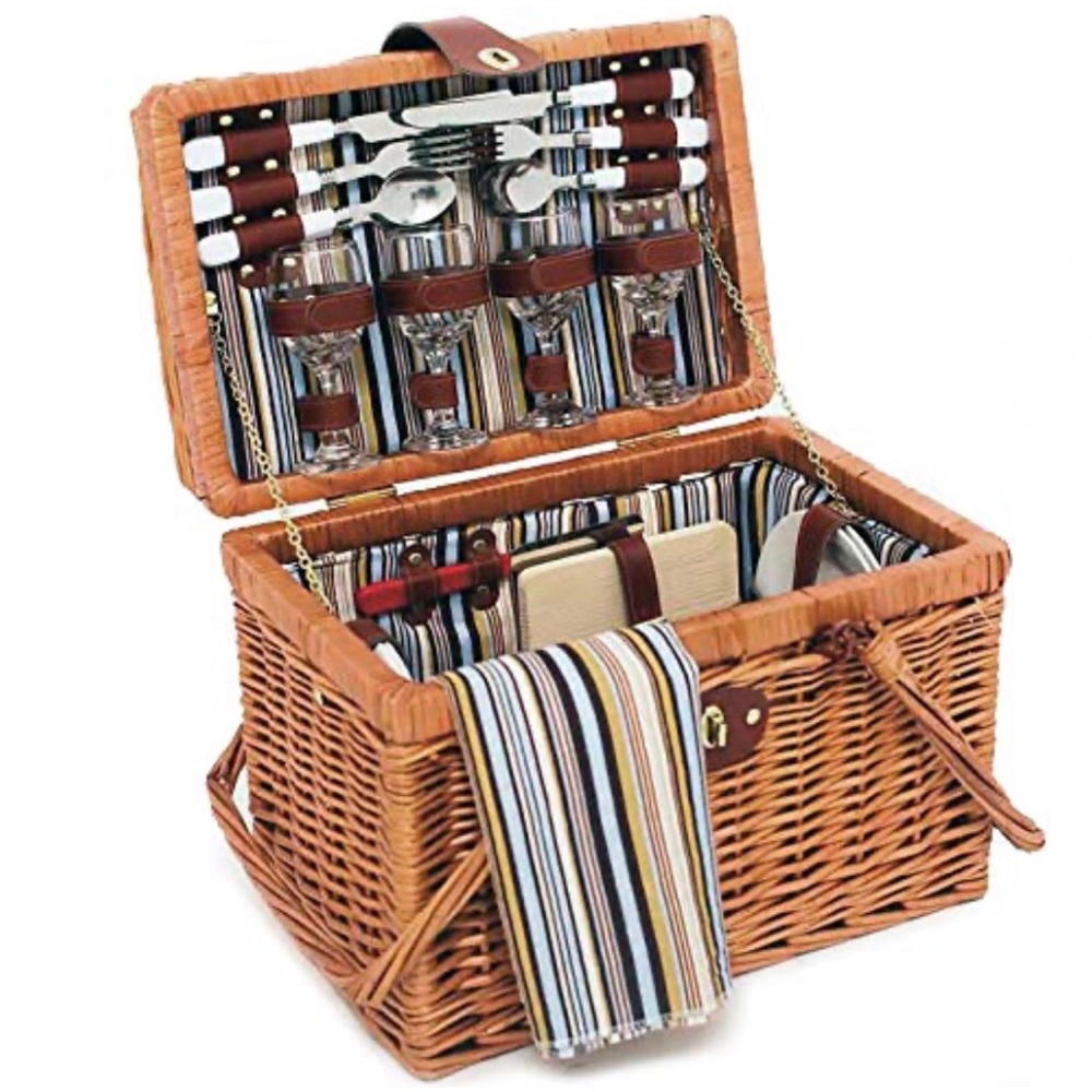 *NEW* Picnic & Beyond Elegant Picnic Basket Set for 4 with Striped Interior
